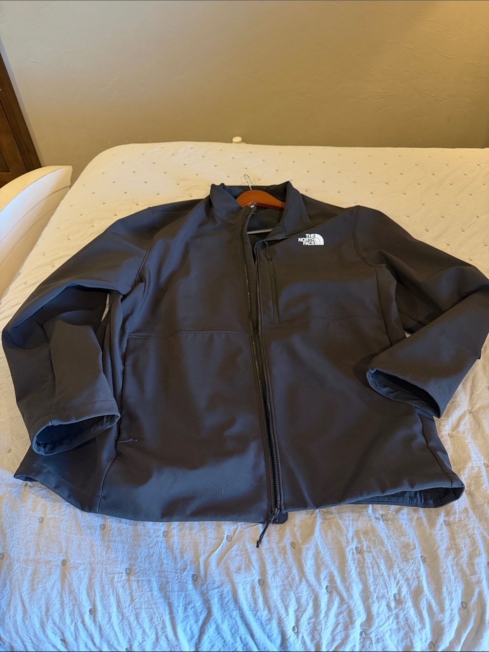 The North Face Men's Charcoal Black Performance Softshell Jacket